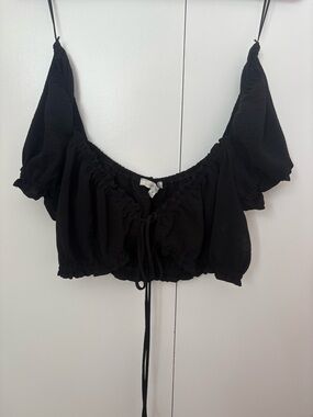 Love tree/fashion nova black crop top